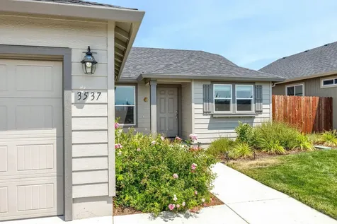 3537 Durst Street Medford OR 97504
