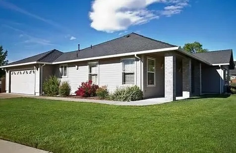 938 SW Princess Circle Grants Pass OR 97527