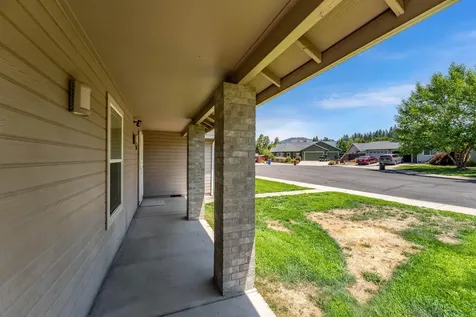 938 SW Princess Circle Grants Pass OR 97527