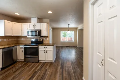 3616 SW Hillcrest Drive Redmond OR 97756