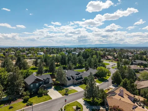 3616 SW Hillcrest Drive Redmond OR 97756