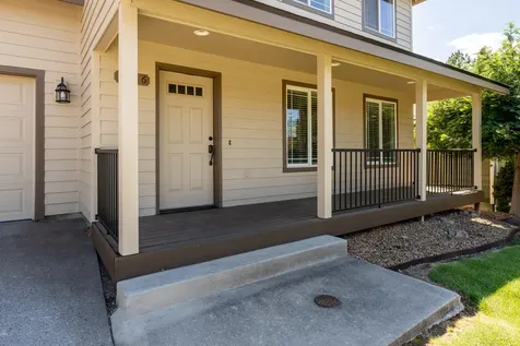 3616 SW Hillcrest Drive Redmond OR 97756