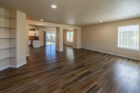 3616 SW Hillcrest Drive Redmond OR 97756