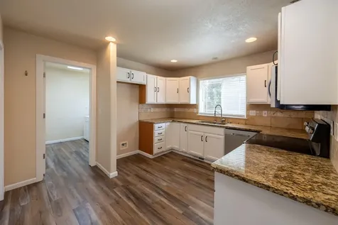 3616 SW Hillcrest Drive Redmond OR 97756