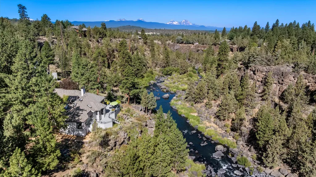 4219 NW Lower Village Road Bend OR 97703