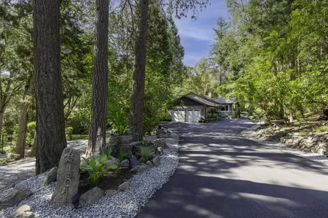 4781 Coleman Creek Road Medford OR 97501
