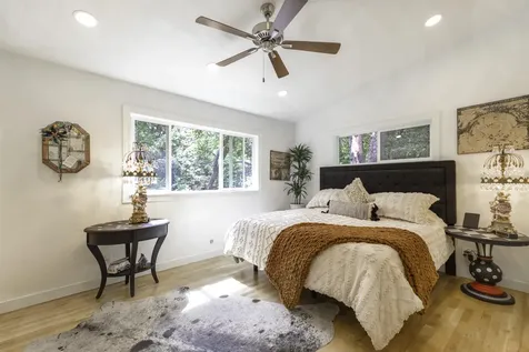 4781 Coleman Creek Road Medford OR 97501