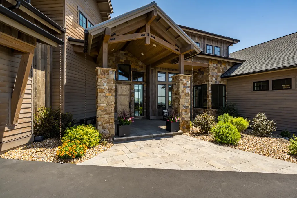 16726 SW Pinnacle Court Powell Butte OR 97753