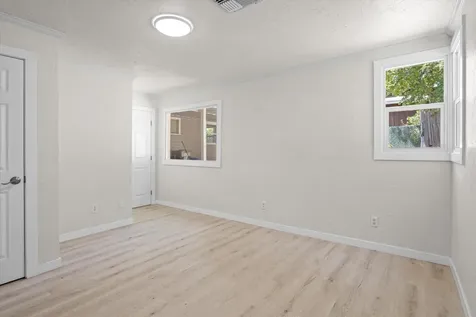 1128 NW Sunset Drive Grants Pass OR 97526