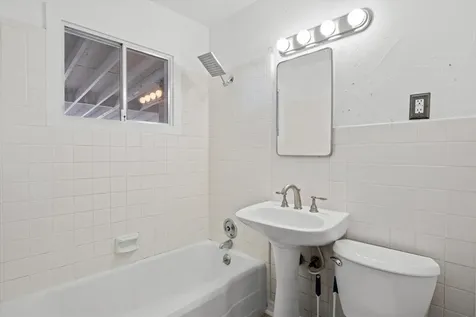 1128 NW Sunset Drive Grants Pass OR 97526