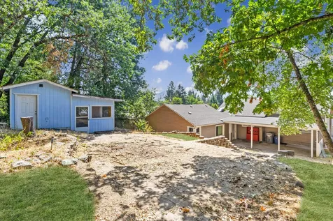 1128 NW Sunset Drive Grants Pass OR 97526