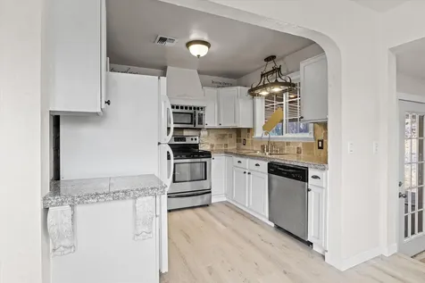 1128 NW Sunset Drive Grants Pass OR 97526