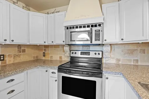 1128 NW Sunset Drive Grants Pass OR 97526