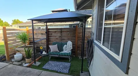 940 Glengrove Avenue Central Point OR 97502