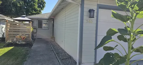 940 Glengrove Avenue Central Point OR 97502