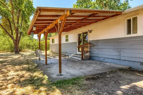 113 Glen Drive Grants Pass OR 97526
