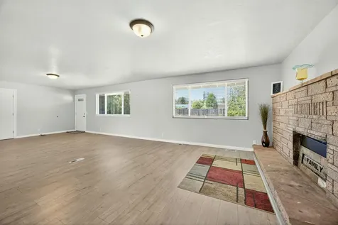 113 Glen Drive Grants Pass OR 97526