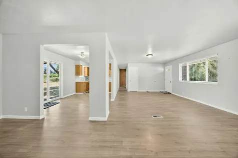 113 Glen Drive Grants Pass OR 97526