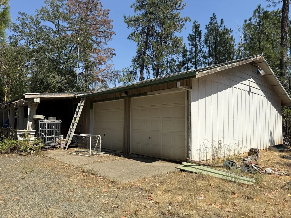 2494 Jumpoff Joe Creek Road Grants Pass OR 97526