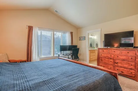 630 NW 28th Street Redmond OR 97756