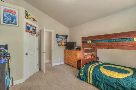 630 NW 28th Street Redmond OR 97756