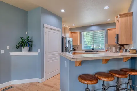 630 NW 28th Street Redmond OR 97756