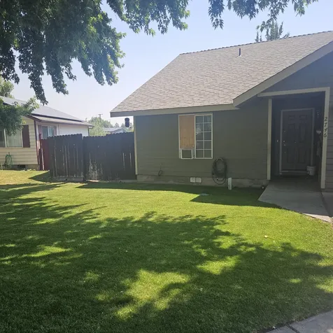 2740 SW Umatilla Court Redmond OR 97756
