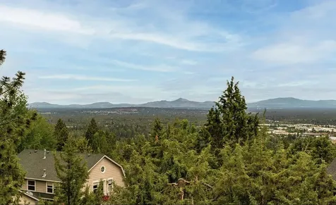 3098 NW Colonial Drive Bend OR 97703