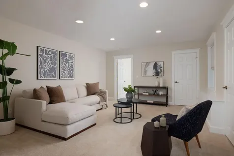 3098 NW Colonial Drive Bend OR 97703