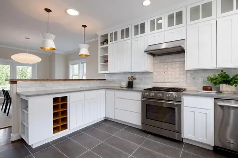3098 NW Colonial Drive Bend OR 97703