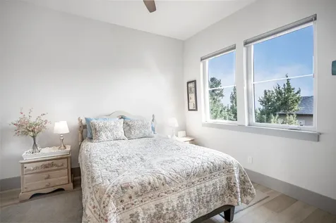 597 Highland Meadow Loop Redmond OR 97756