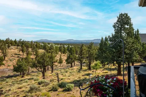 597 Highland Meadow Loop Redmond OR 97756
