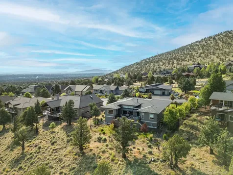 597 Highland Meadow Loop Redmond OR 97756