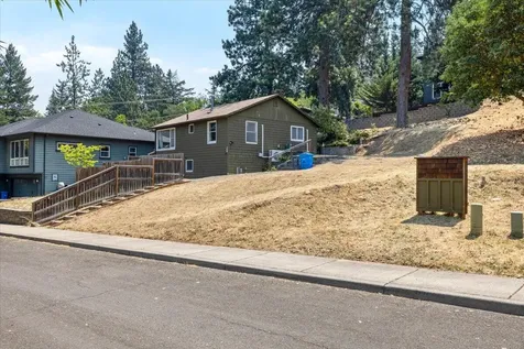 759 S Mountain Avenue Ashland OR 97520