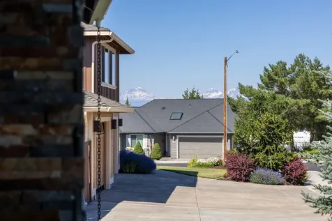 3776 SW Wickiup Place Redmond OR 97756