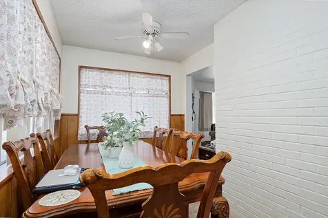 431 N 5th Street Central Point OR 97502