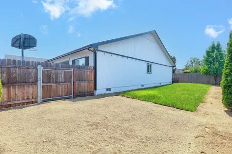 3220 Ramie Lane White City OR 97503