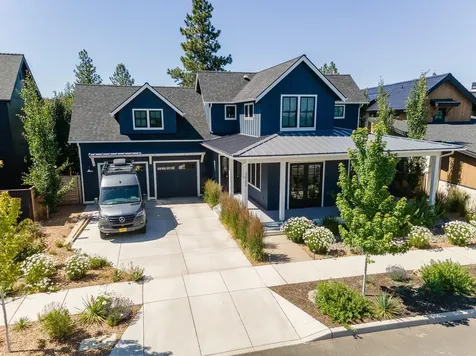 3022 NW Tharp Avenue Bend OR 97703