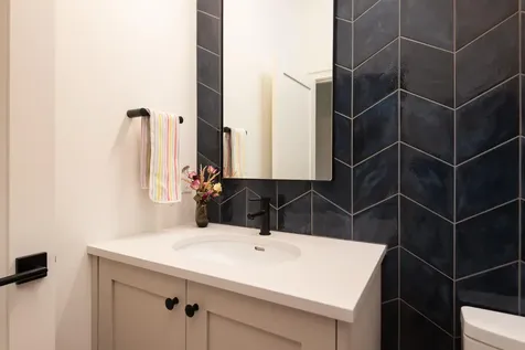 3022 NW Tharp Avenue Bend OR 97703