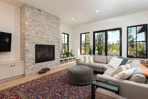 3022 NW Tharp Avenue Bend OR 97703