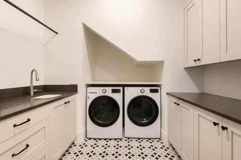 3022 NW Tharp Avenue Bend OR 97703