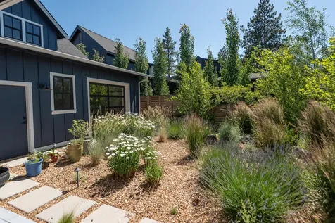 3022 NW Tharp Avenue Bend OR 97703