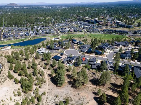 3022 NW Tharp Avenue Bend OR 97703