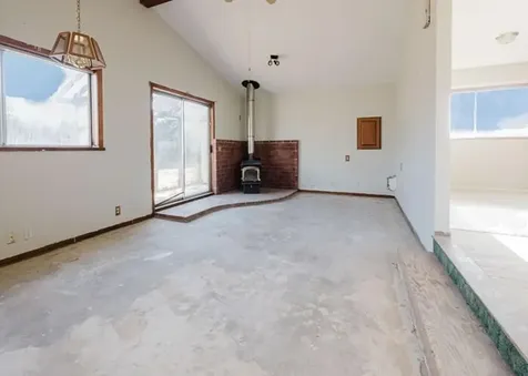 1990 Grant Street North Bend OR 97459