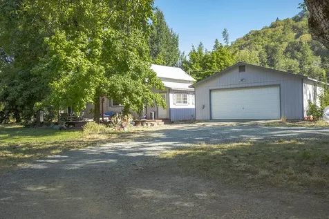 7342 New Hope Road Grants Pass OR 97527
