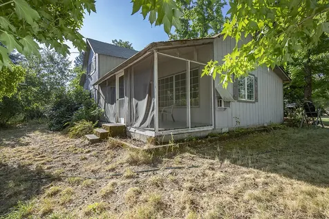 7342 New Hope Road Grants Pass OR 97527