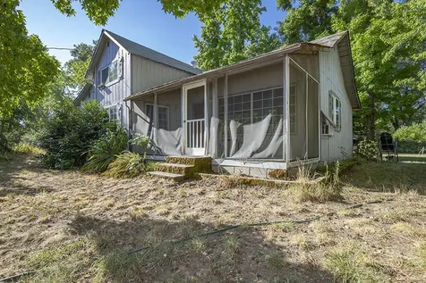 7342 New Hope Road Grants Pass OR 97527