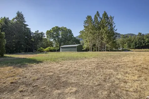 7342 New Hope Road Grants Pass OR 97527