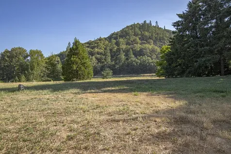 7342 New Hope Road Grants Pass OR 97527