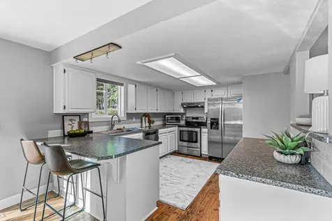 2430 Winslow Park Circle Medford OR 97504